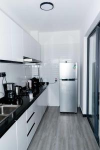 Staroot Charm 2BR Yaya center, Kilimani