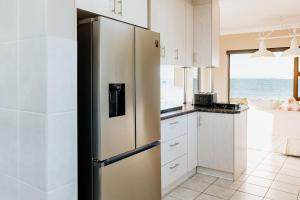 Hypnotic Beach House