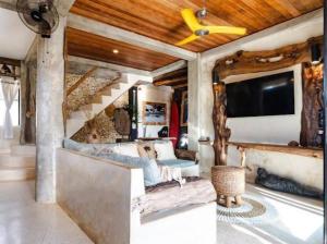 Villa Sol-Tropical Modern 2 Bedroom Villa with sauna