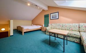Heart Hotel Aurora