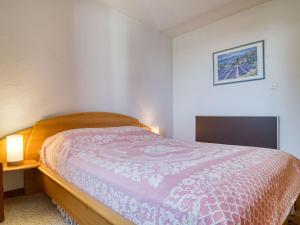 Maisons de vacances Holiday Home Les Hauts de Palayson by Interhome : photos des chambres