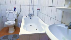 Lux Suites Mtwapa Holiday Home