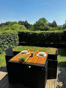 Appartements 7mn de Deauville Jardin Wifi Box TV : photos des chambres