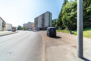 Appartements Game Avenue spacieux 8 pers avec balcon Oullins : photos des chambres