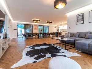 Villa u zámku Sobotín - Hraběšice