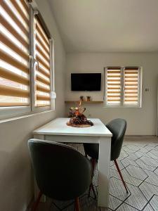 Apartman "Lola"
