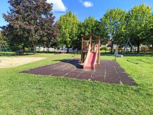 Maisons de vacances Gite du petit ruisseau , 6,5km du zoo : photos des chambres