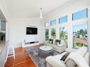 Beachside Haven - Your Perfect Oasis Home