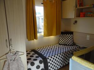 Appartements AU 120 Grand mobilhome clim : photos des chambres