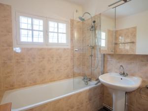 Maisons de vacances Holiday Home La Cressonniere by Interhome : photos des chambres
