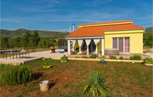 3 Bedroom Beautiful Home In Klis 