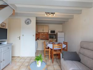 Holiday Home Les Jardins de la Palmyre-2 by Interhome