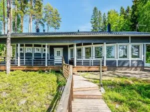 Holiday Home Aurinkokaari by Interhome - Ihamaniemi