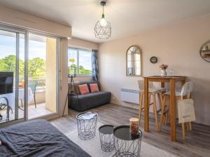 Studio Les Ecureuils-2 by Interhome