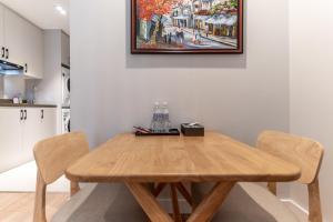 The Rixx Lancaster Apartment