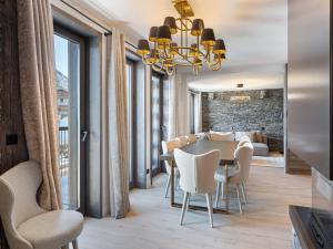 Chalet de charme à Courchevel avec sauna et parking - FR-1-562-59