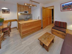 Appartements Appartement Val-d'Isere, 2 pieces, 4 personnes - FR-1-694-69 : photos des chambres