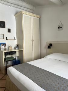 Hotels Hotel Le Flore : photos des chambres