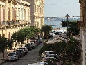 Triple Room with Balcony room in varcOrtigia Bed and Breakfast