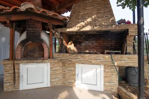 Διαμέρισμα με αυλή στη Μέλισσα