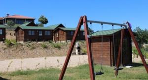 Bungalow room in Monte do Azibo Glamping