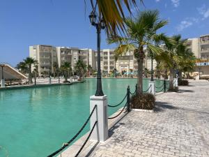 Super appartement avec 5 piscines en résidence