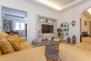 Ginevra Luxury New Classic Apartment close Vatican