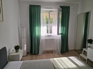 Amazing Apartament with Garden Bucharest Airport Self check-in!!