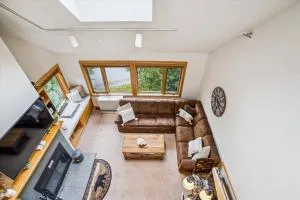 Comfortable Highridge C7 One Bedroom Plus Loft with Fireplace and Hot Tub Access - 白河交界处