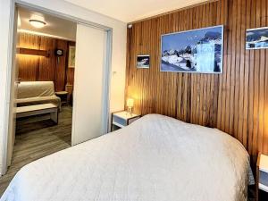 Appartements Appartement Le Corbier, 2 pieces, 6 personnes - FR-1-267-228 : photos des chambres