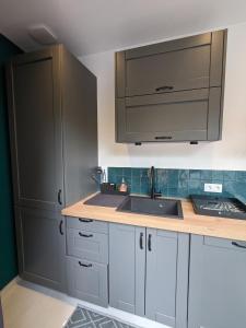 Latelier: charmante annexe indépendante