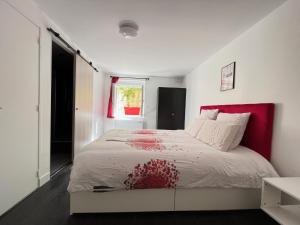 Appartements Blue & Red & Green - Louez L'Esprit Libre! : photos des chambres