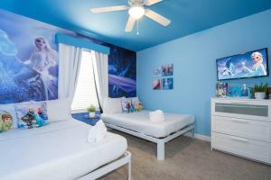 Family Fun with Mickey and Frozen at Storey Lake