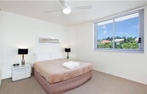 Fairshore 28 Beachfront Escape