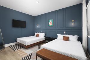 Chic East Nashville Condo with Free Parking 3 mi to Broadway