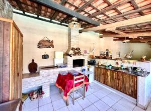 Casa com piscina e churrasqueira em Ubatuba SP