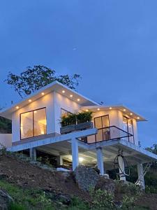 GLAMPING SAN GIl TRINIDAD CIELO