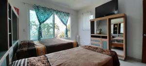 Casa con alberca privada y agradable jardín