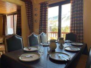 Appartements Appartement pour 9 pers a Montgenevre, WIFI, parking prive - FR-1-330D-133 : photos des chambres