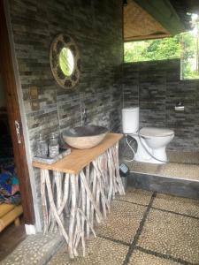 Nice house, quiet place overlooking rice fields