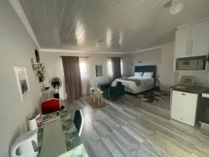 OlimG Stays - Bunkers Hill