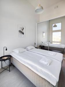 Brand New Top Floor Loft with Balcony
