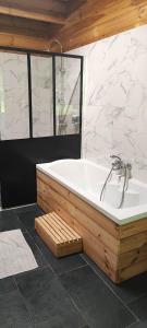 Adorable petit châlet près de la forêt et des commerces