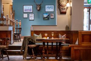 The Red Lion & Manor House