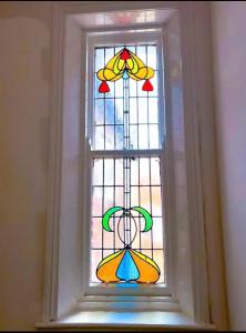 Lovely 1-bedroom apartment, free street parking