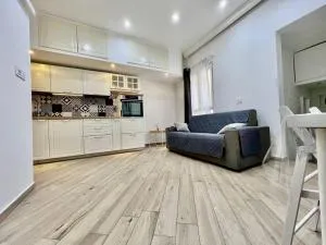 Small Wonder Centocelle Roma - Centocelle