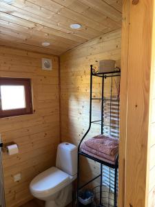 Chalets Chez Celia, Roulotte en Champagne : photos des chambres