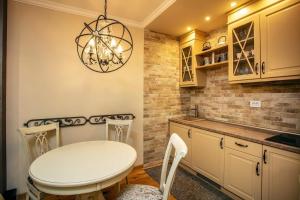 AS apartman - sa garažom