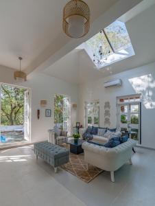 LohonoStays Colina Villa D