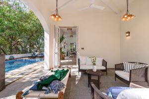 LohonoStays Colina Villa D